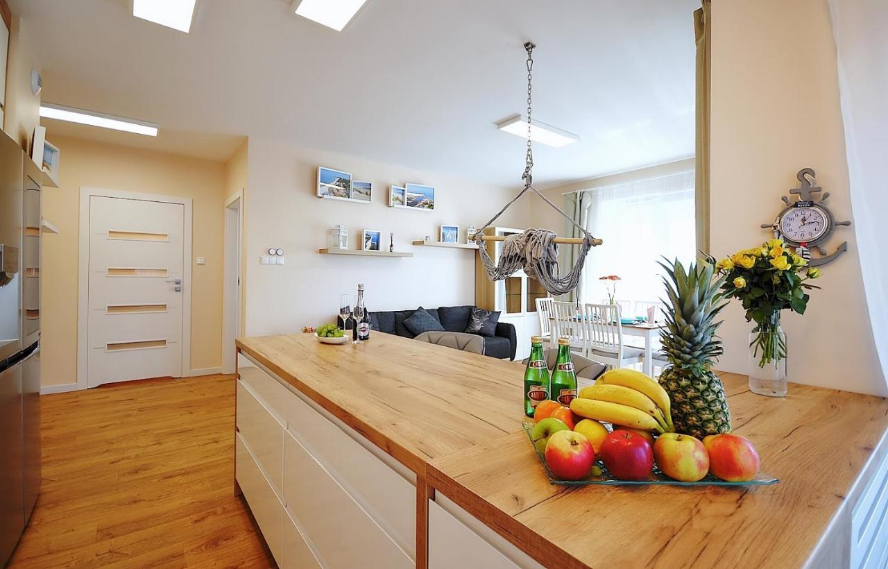 Апартаменты Apartament Premium Mikiniki Колобжег Экстерьер фото