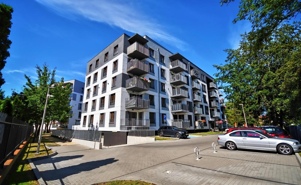 Апартаменты Apartament Premium Mikiniki Колобжег Экстерьер фото