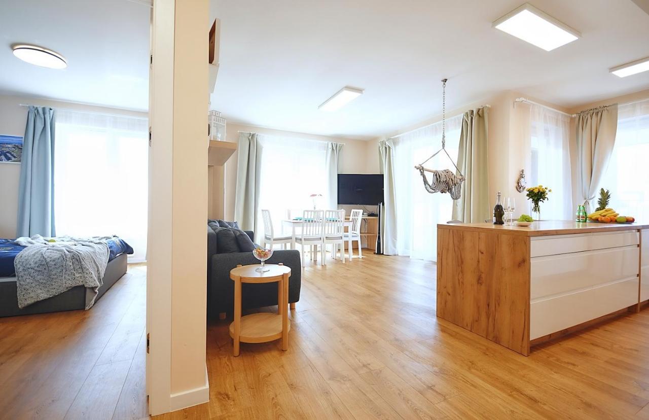 Апартаменты Apartament Premium Mikiniki Колобжег Экстерьер фото